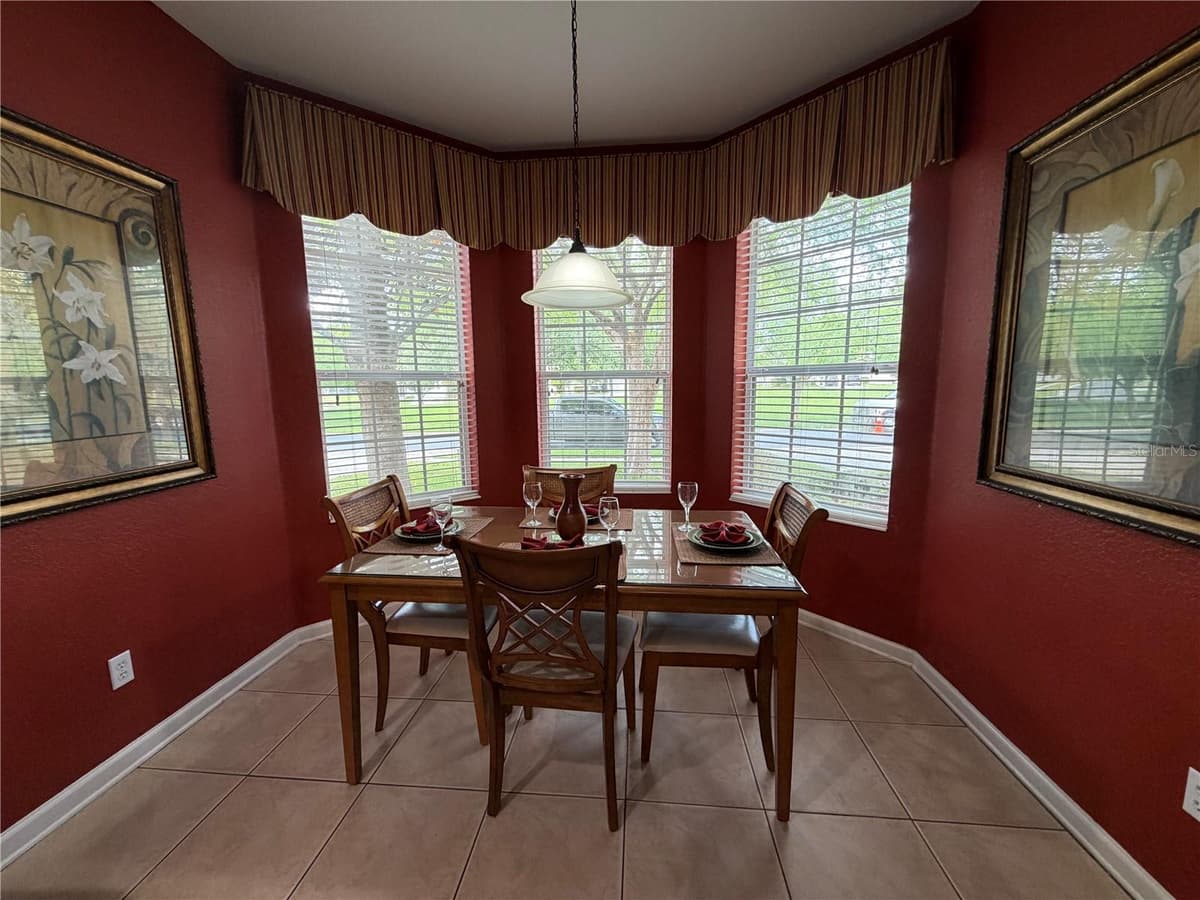 2615 PAWNALL STREET — photo 8 of 43