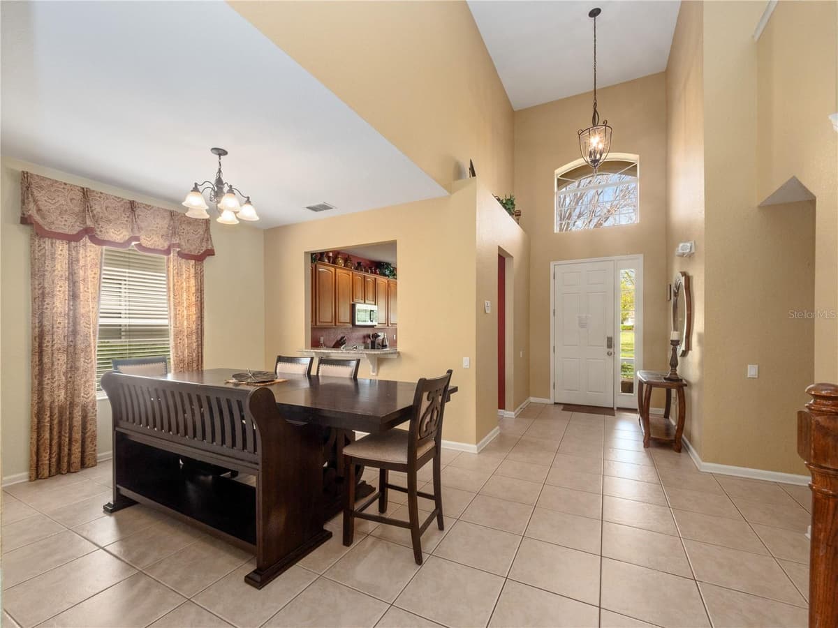 2615 PAWNALL STREET — photo 11 of 43