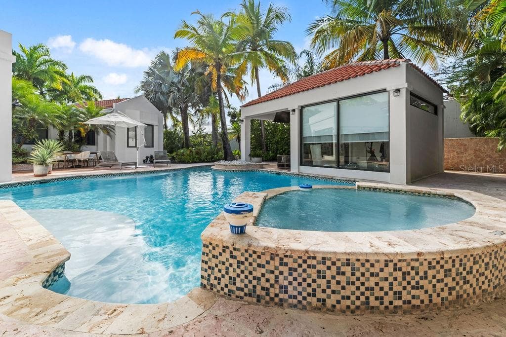 384 DORADO BEACH EAST — photo 48 of 71