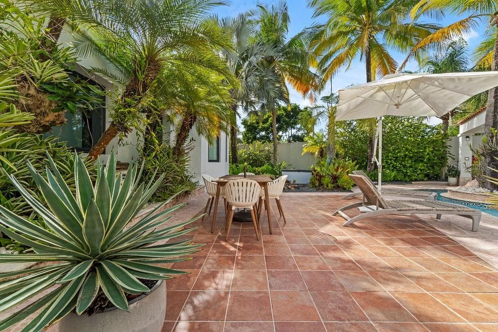 384 DORADO BEACH EAST — photo 39 of 71
