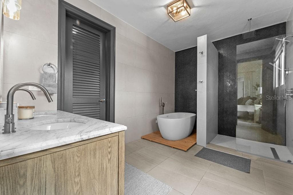384 DORADO BEACH EAST — photo 30 of 71
