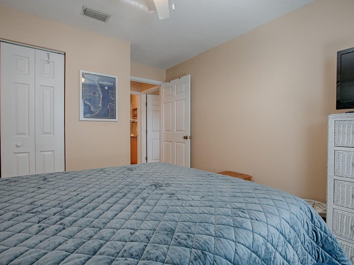 4870 S. ATLANTIC AVE, — photo 19 of 35