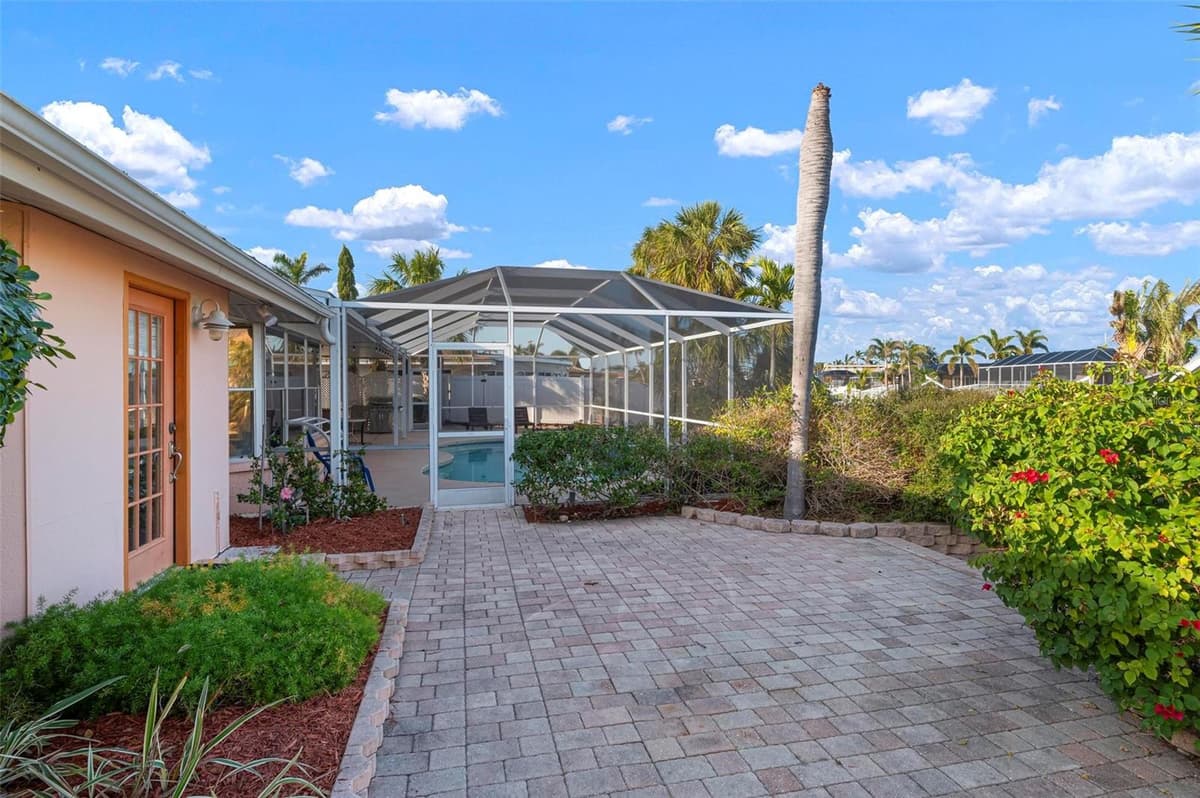 5207 BIMINI DRIVE — photo 33 of 40