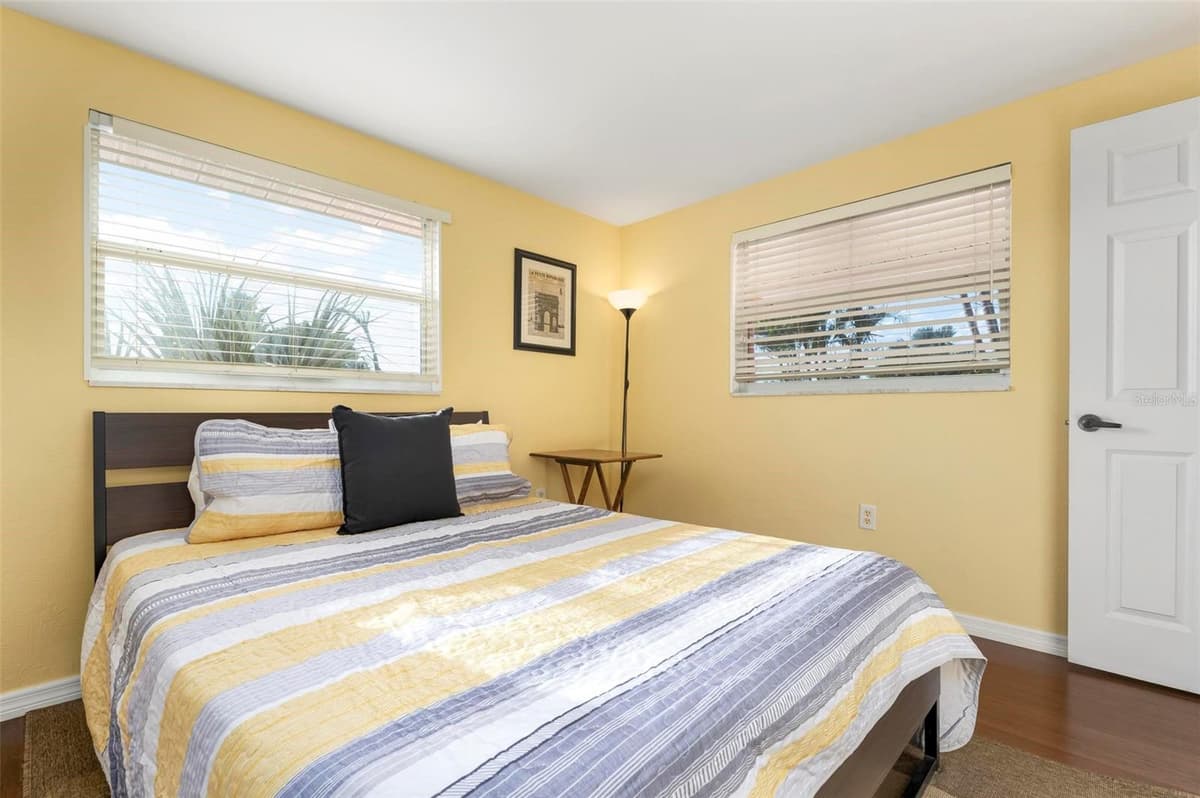 5207 BIMINI DRIVE — photo 22 of 40