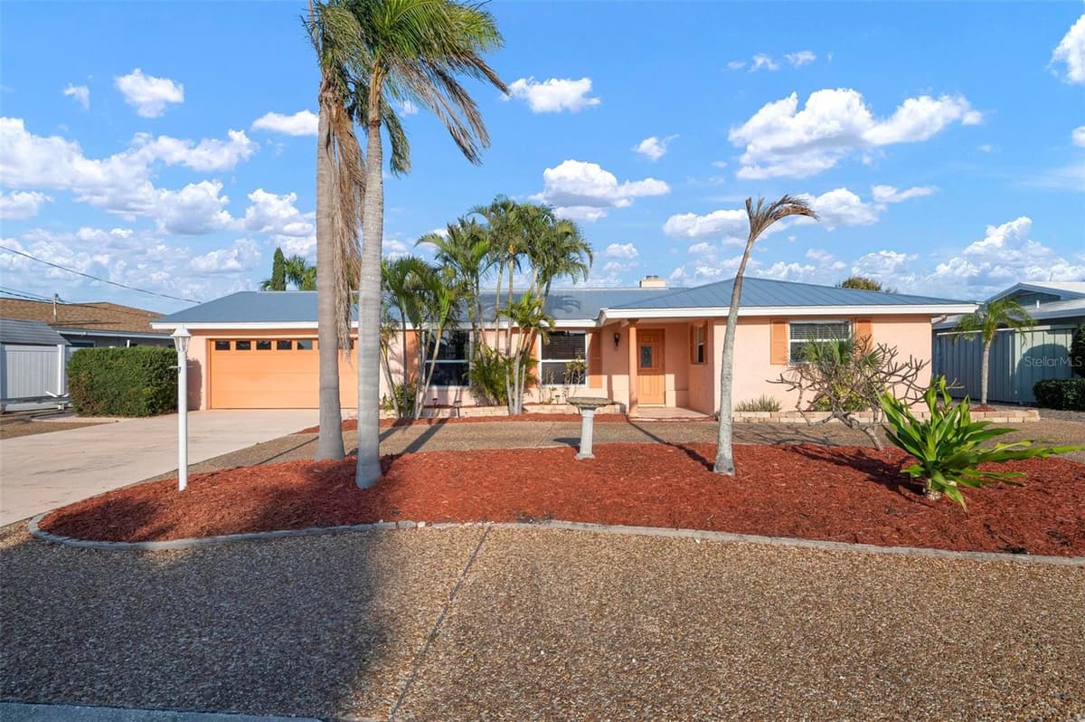 5207 BIMINI DRIVE — photo 34 of 40