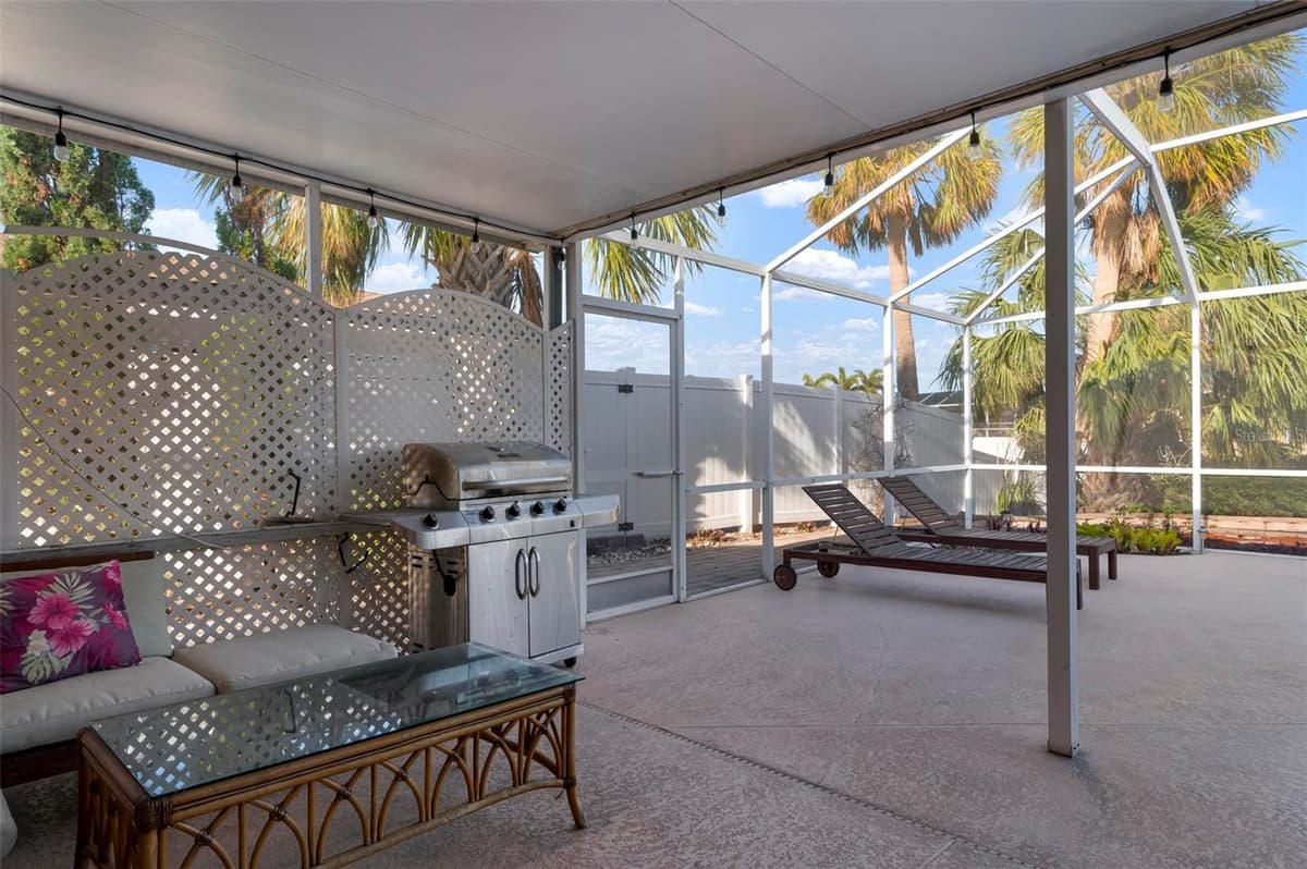 5207 BIMINI DRIVE — photo 25 of 40