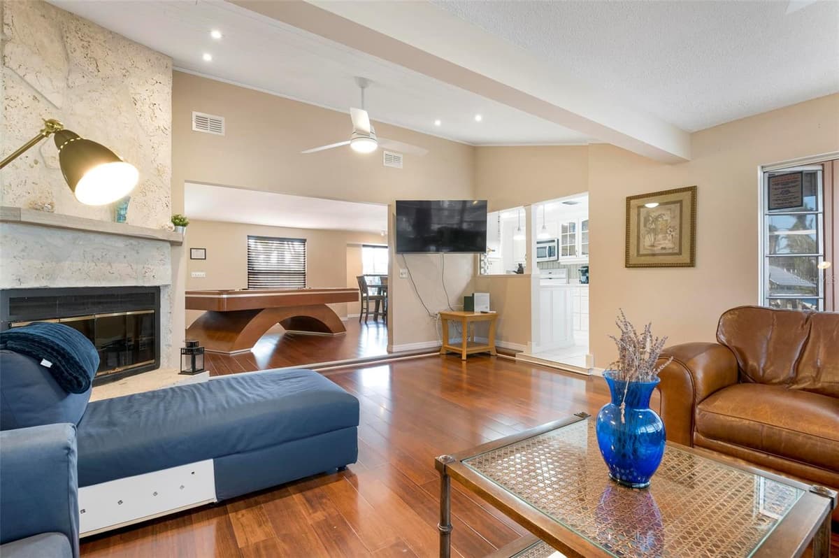 5207 BIMINI DRIVE — photo 17 of 40