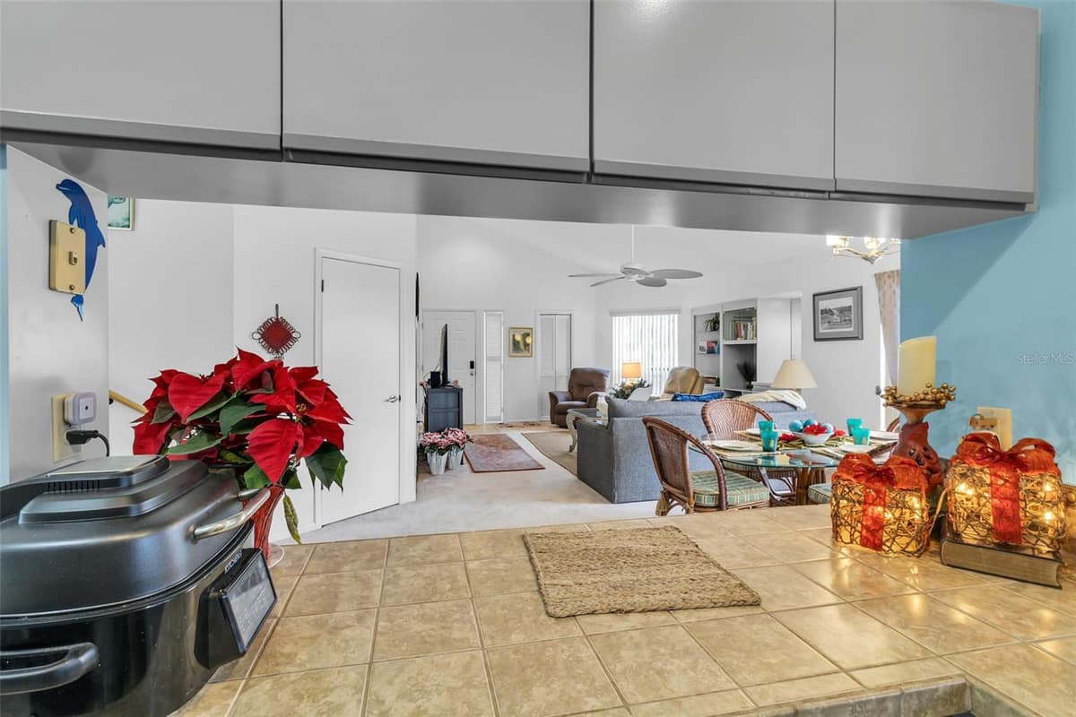 11961 EDGEVIEW COURT — photo 30 of 59