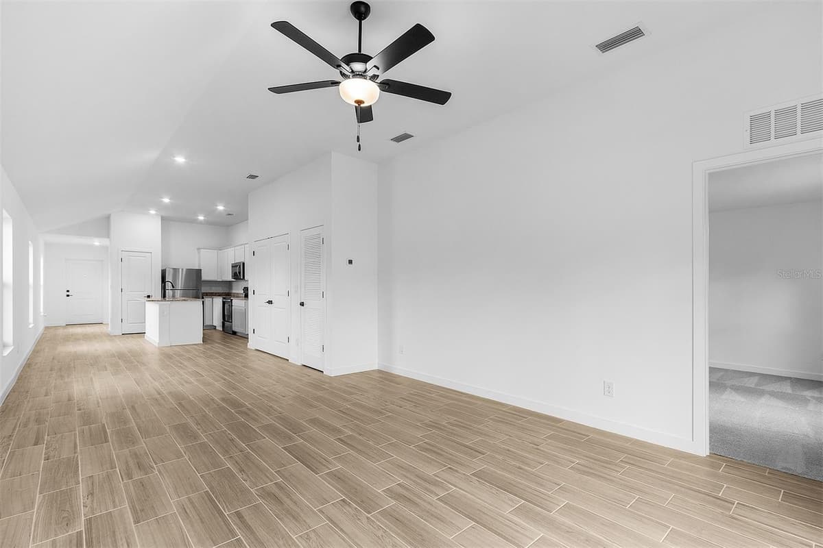 4743 MICHALER STREET — photo 10 of 17
