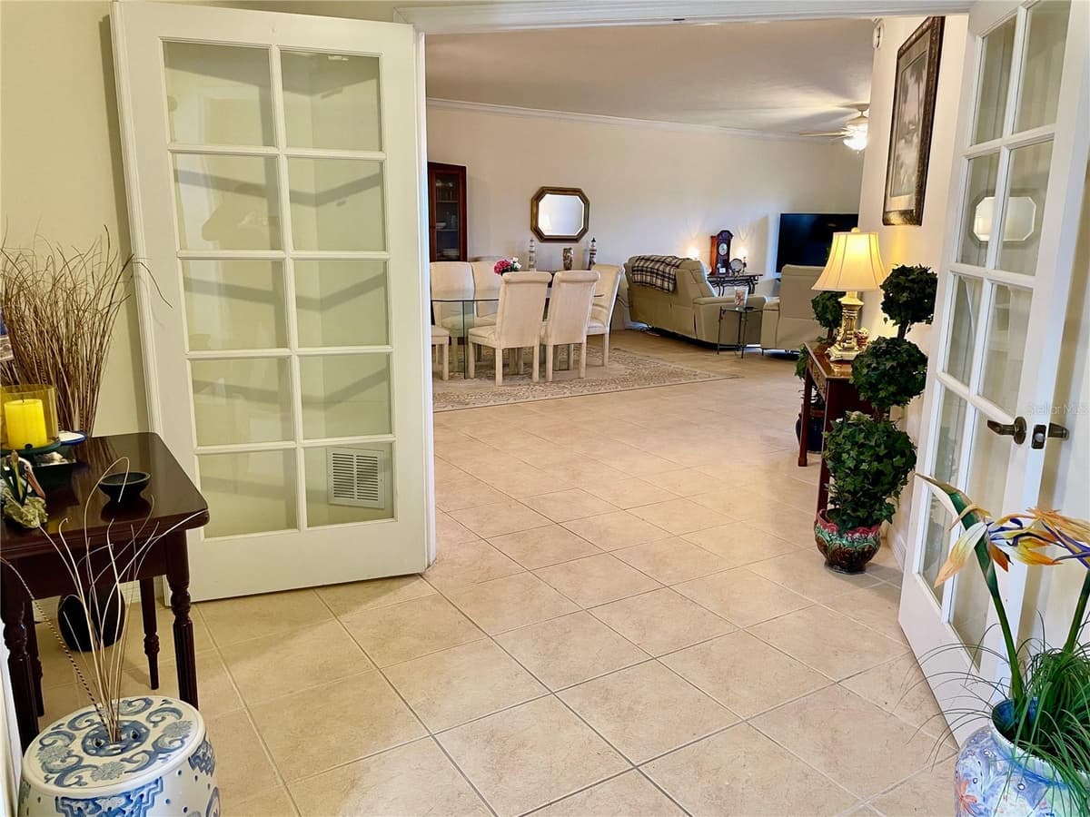 93 VIVANTE BOULEVARD — photo 7 of 61
