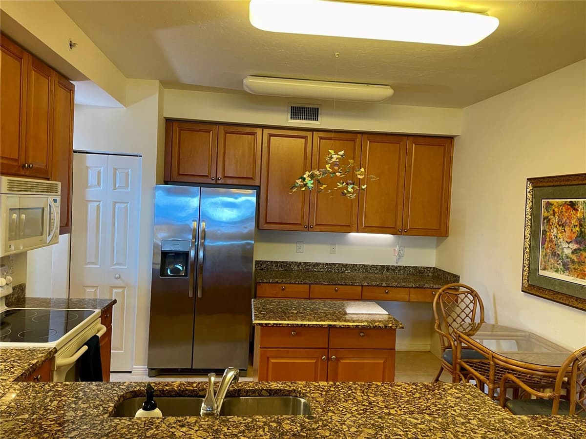 93 VIVANTE BOULEVARD — photo 14 of 61