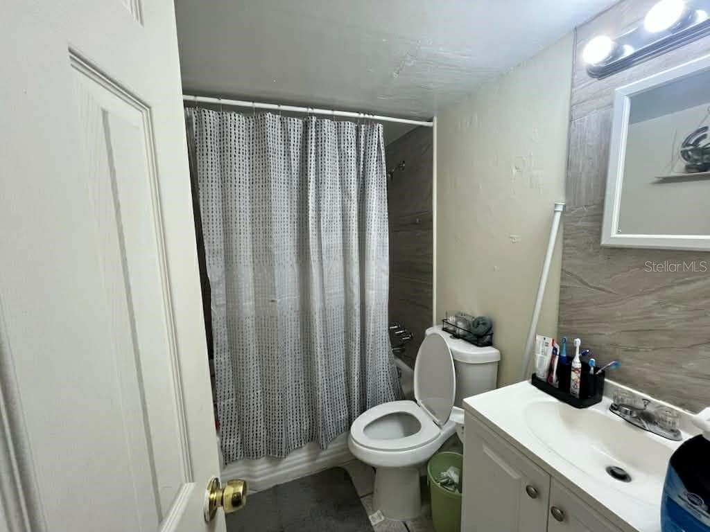 5885 DAHLIA DRIVE — photo 5 of 7