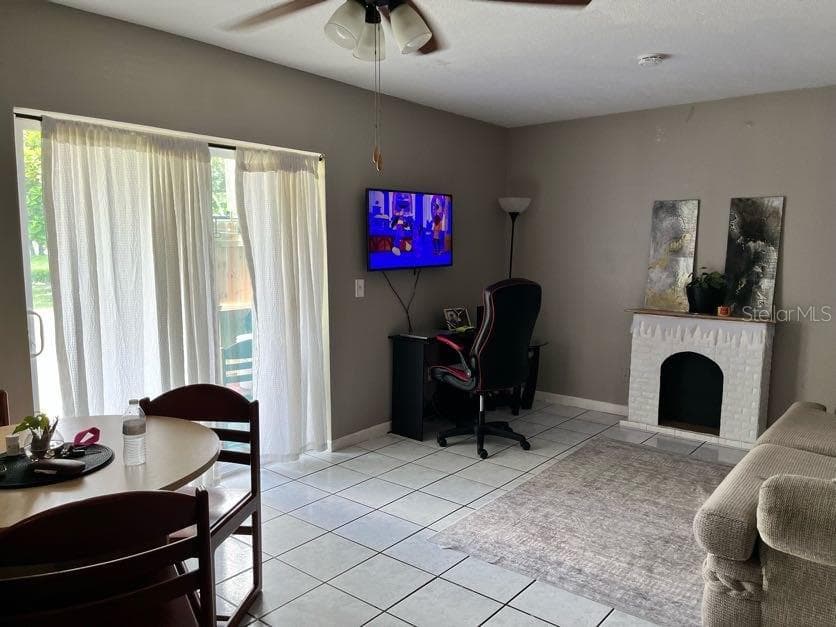5885 DAHLIA DRIVE — photo 2 of 9