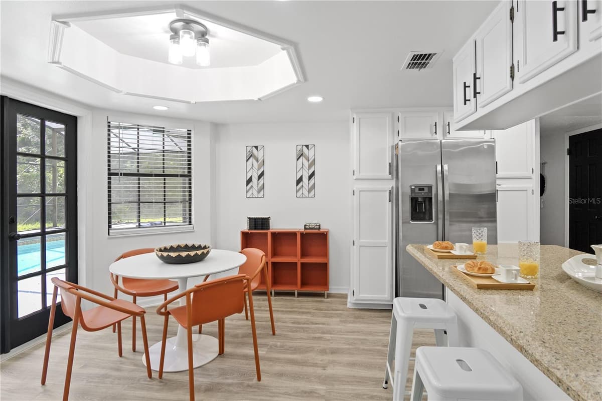2540 ALBANY DRIVE — photo 31 of 92