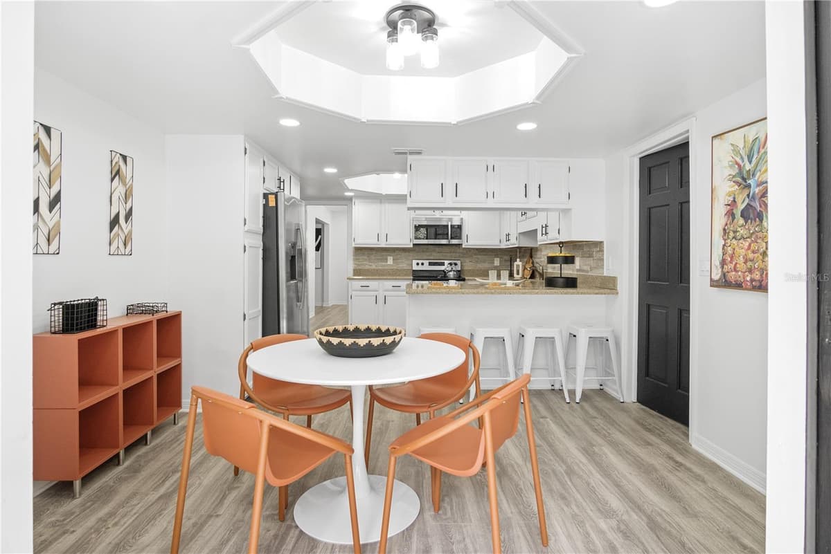 2540 ALBANY DRIVE — photo 36 of 92