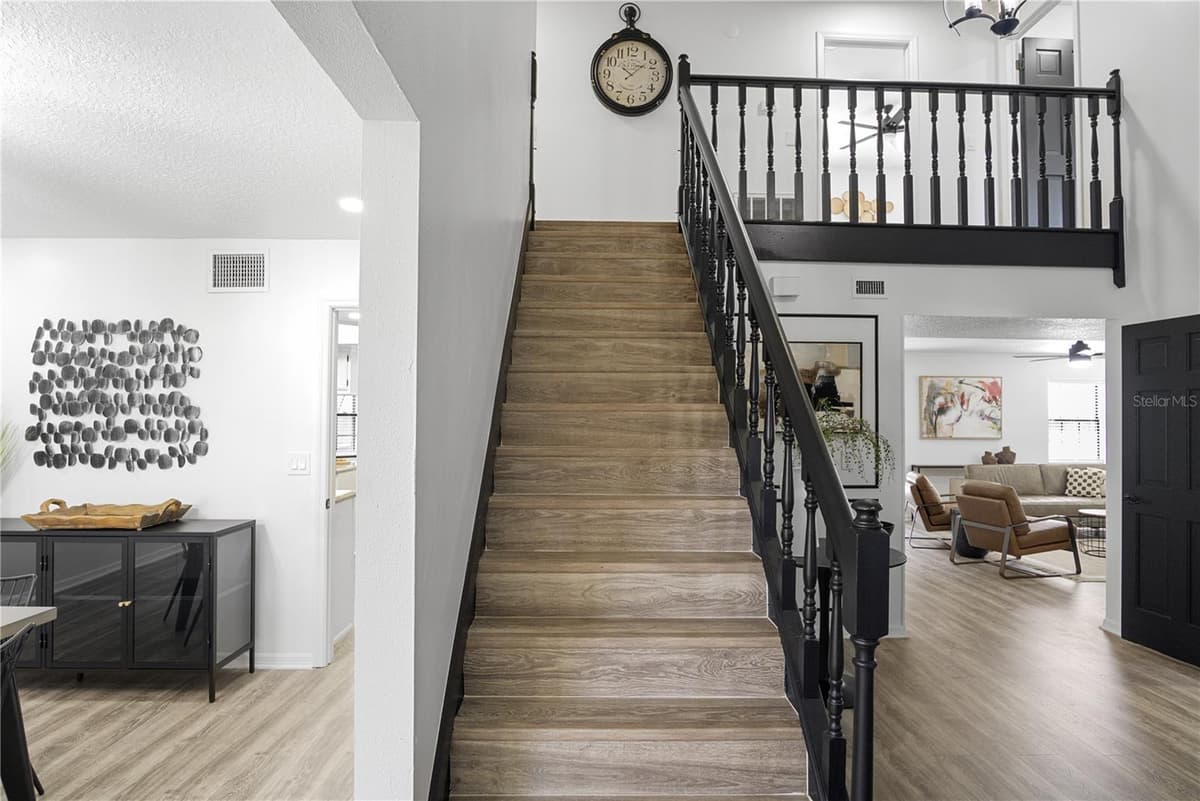 2540 ALBANY DRIVE — photo 17 of 92