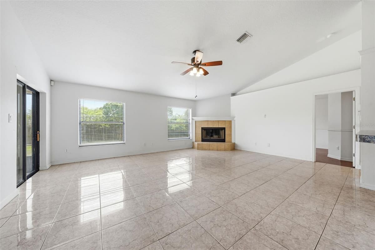 36341 GRAND ISLAND OAKS CIRCLE — photo 9 of 56