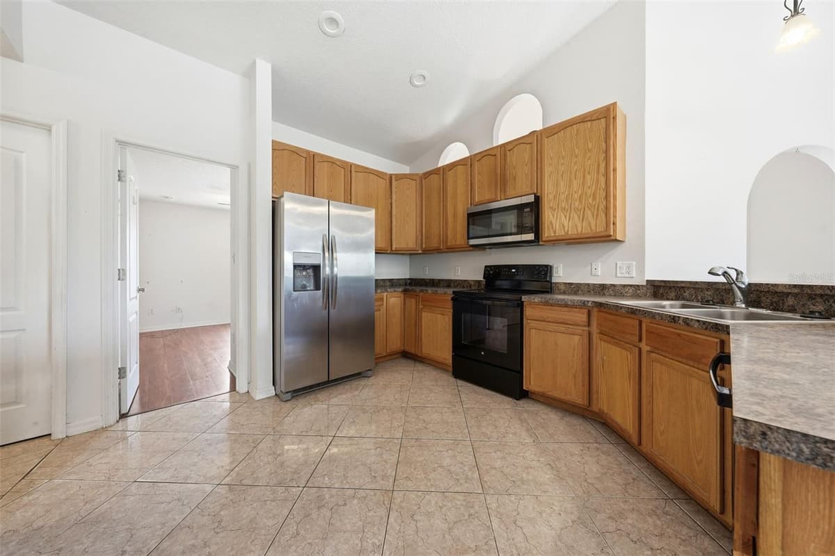 36341 GRAND ISLAND OAKS CIRCLE — photo 13 of 56