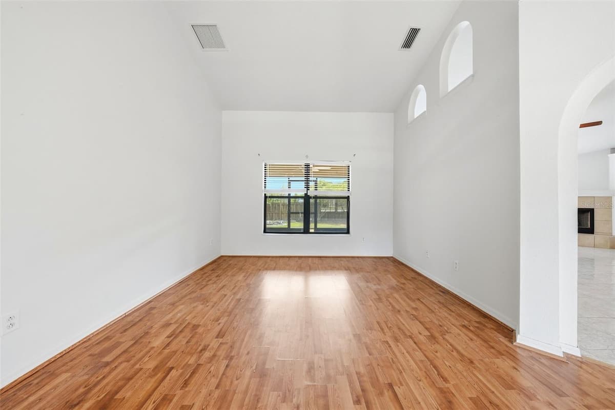 36341 GRAND ISLAND OAKS CIRCLE — photo 4 of 56