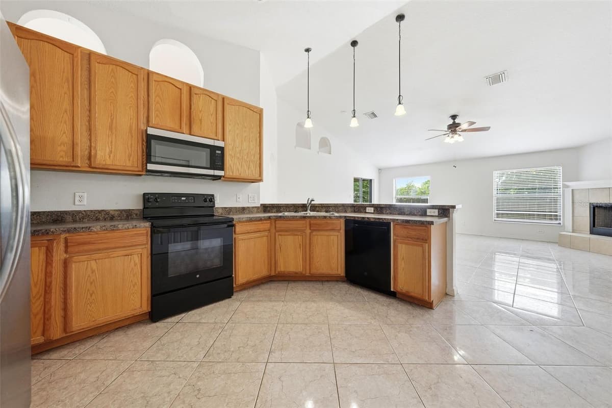 36341 GRAND ISLAND OAKS CIRCLE — photo 12 of 56