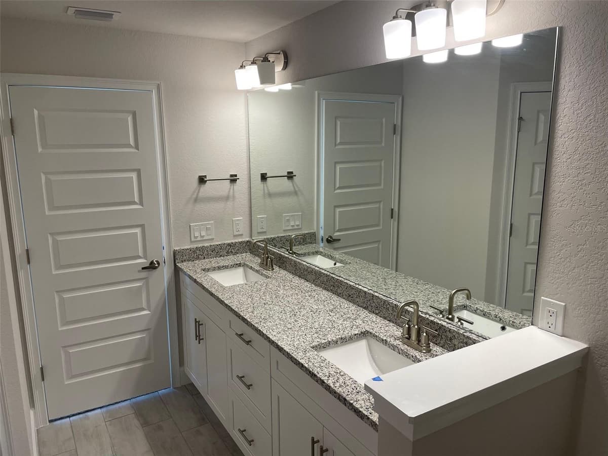 17433 EDGEWATER DRIVE — photo 8 of 17