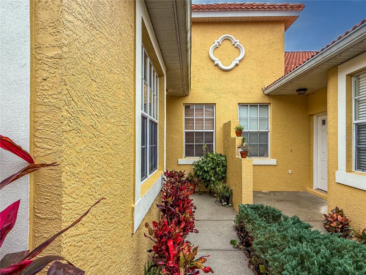 5715 SPANISH POINT COURT — photo 1 of 39