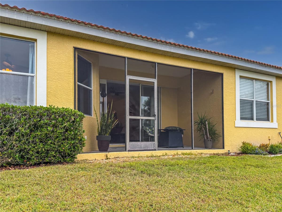 5715 SPANISH POINT COURT — photo 7 of 39