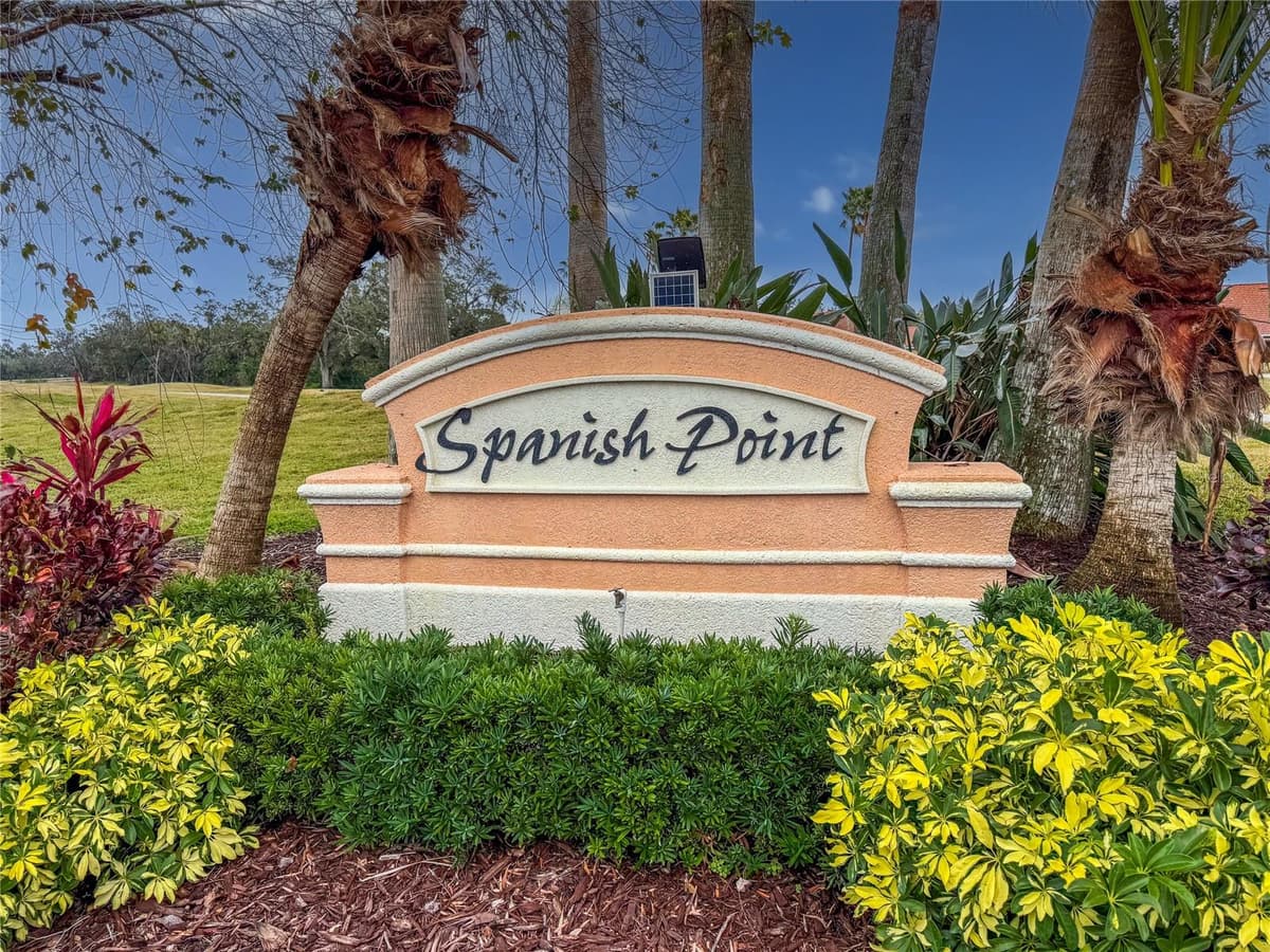 5715 SPANISH POINT COURT — photo 4 of 39