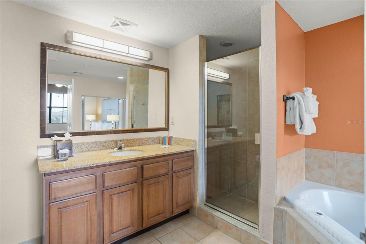 12538 FLORIDAYS RESORT DRIVE — photo 17 of 29