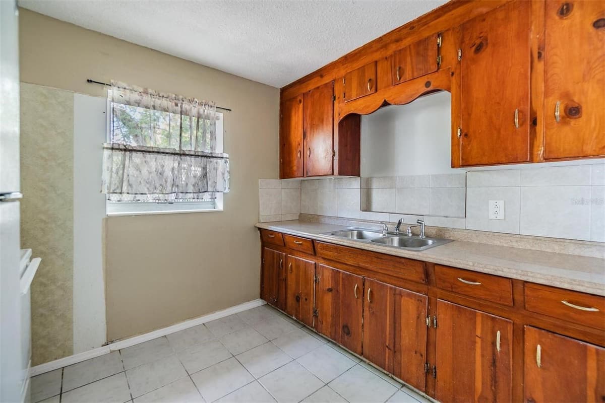 5130 DR MARTIN LUTHER KING JR ST S — photo 15 of 43