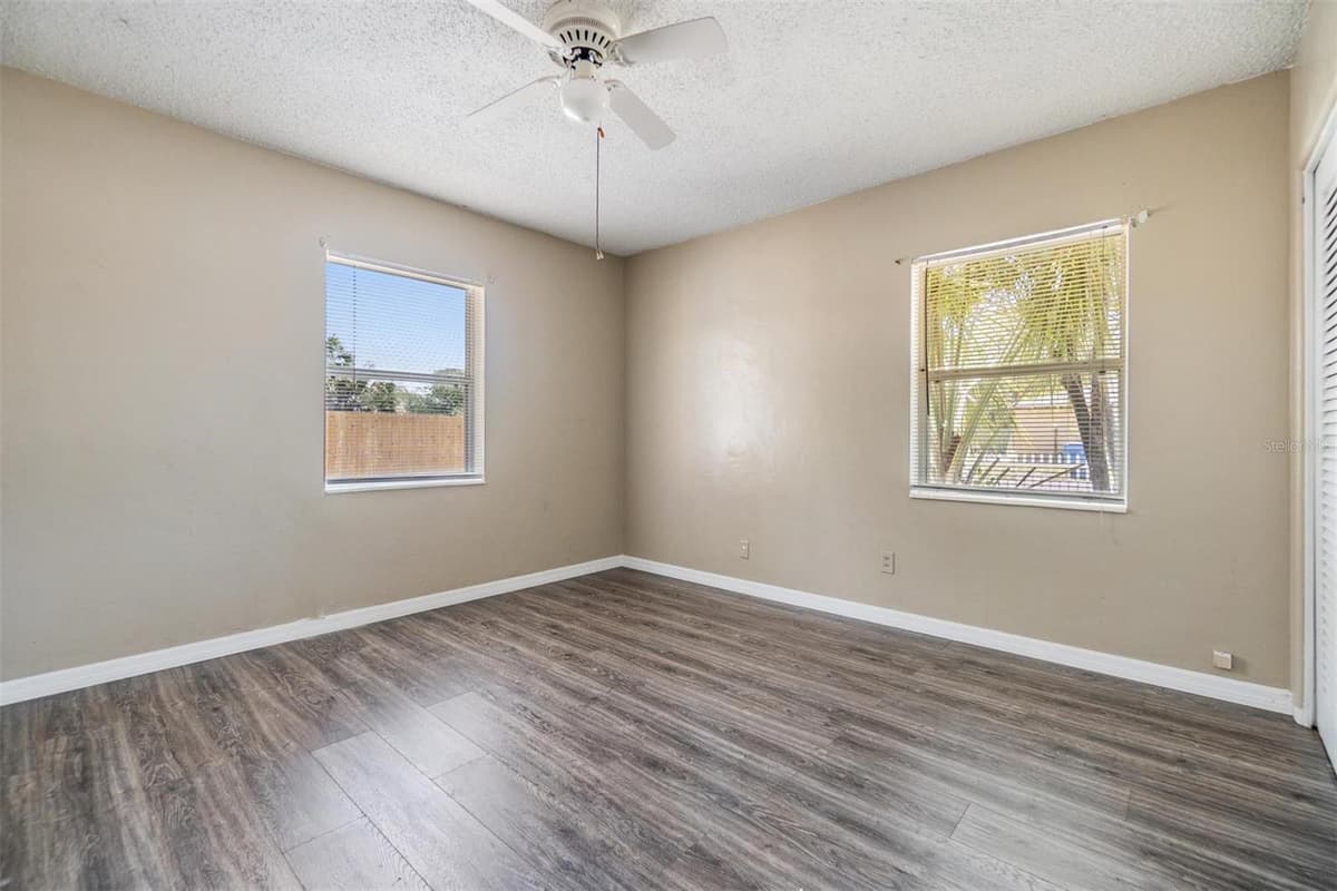 5130 DR MARTIN LUTHER KING JR ST S — photo 16 of 43