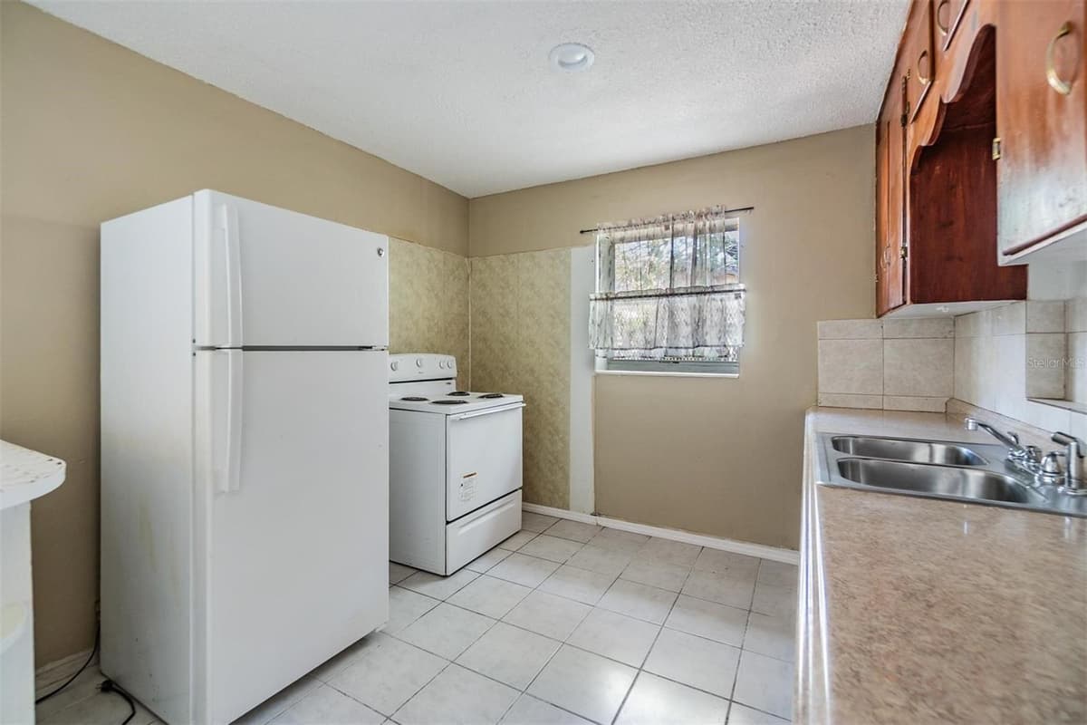 5130 DR MARTIN LUTHER KING JR ST S — photo 14 of 43