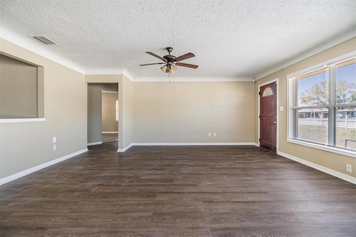 5130 DR MARTIN LUTHER KING JR ST S — photo 10 of 43