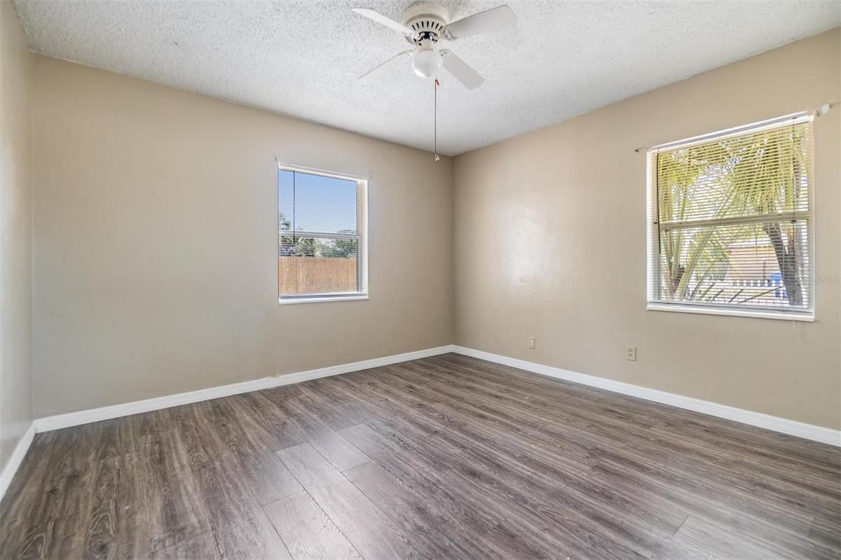 5130 DR MARTIN LUTHER KING JR ST S — photo 17 of 43