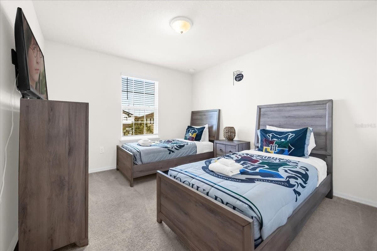 7260 OAKMOSS LOOP — photo 15 of 46