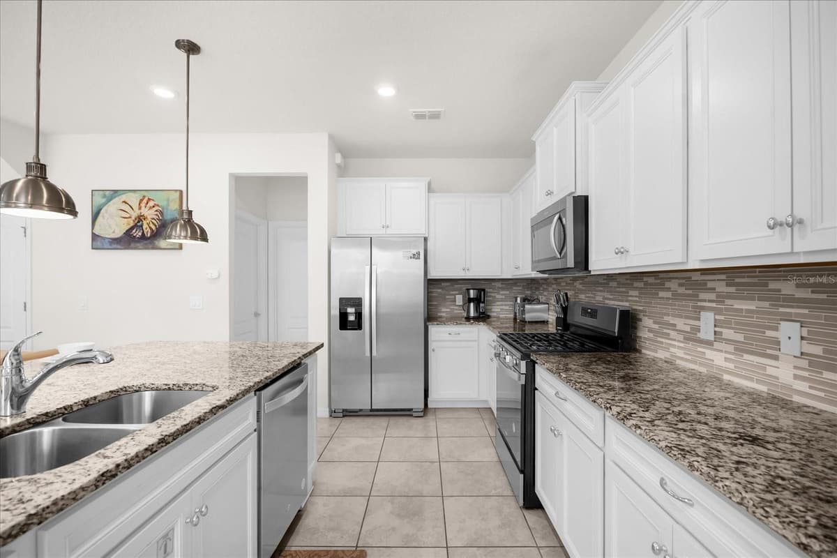 7260 OAKMOSS LOOP — photo 12 of 46