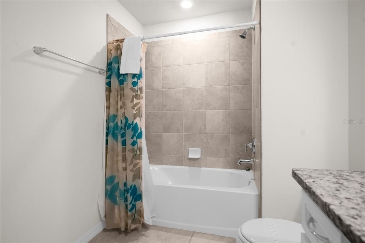 7260 OAKMOSS LOOP — photo 18 of 46