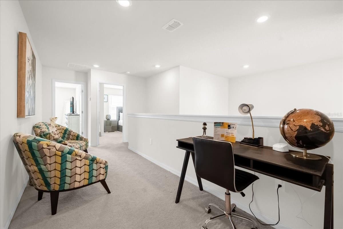 7260 OAKMOSS LOOP — photo 4 of 46