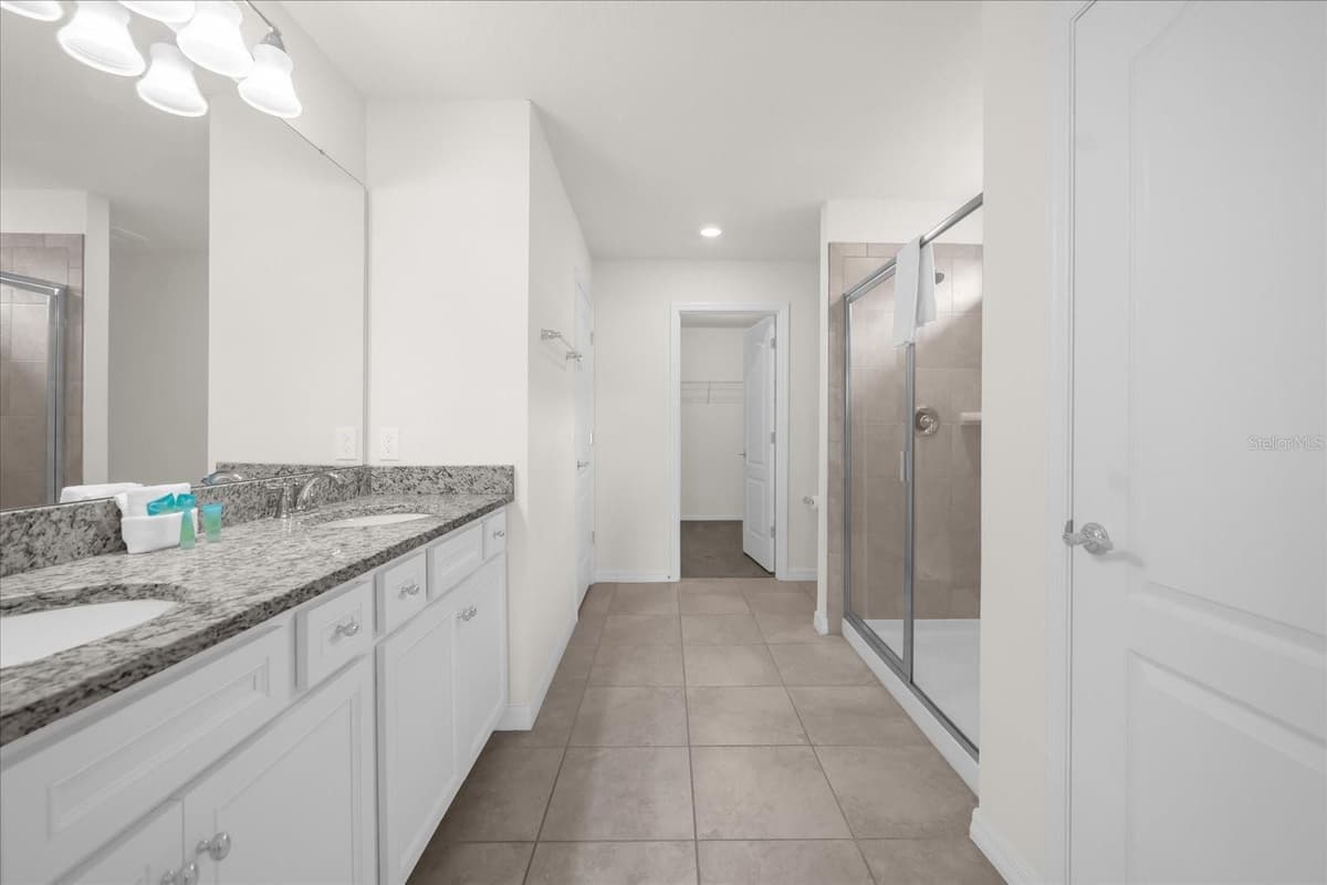 7260 OAKMOSS LOOP — photo 21 of 46