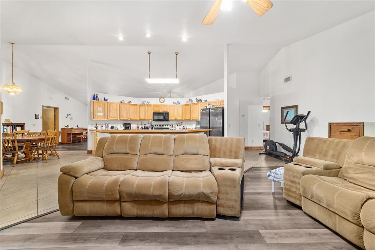 2821 80TH STREET — photo 47 of 92