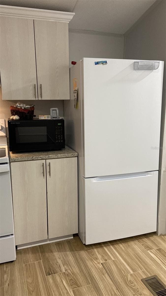 11743 PURDUE STREET — photo 10 of 33
