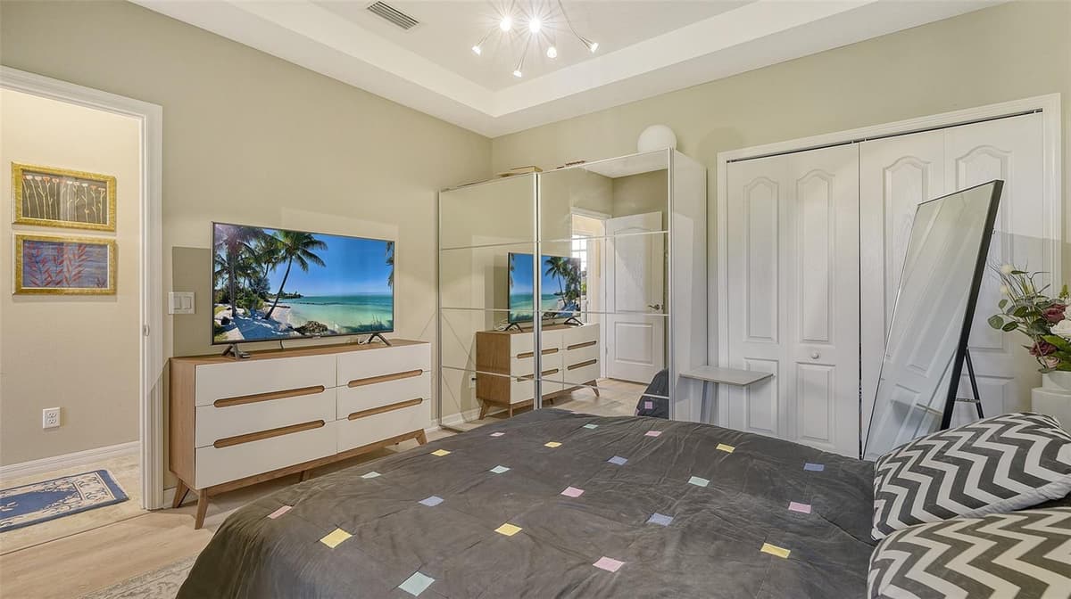 8115 MIRAMAR WAY — photo 23 of 76