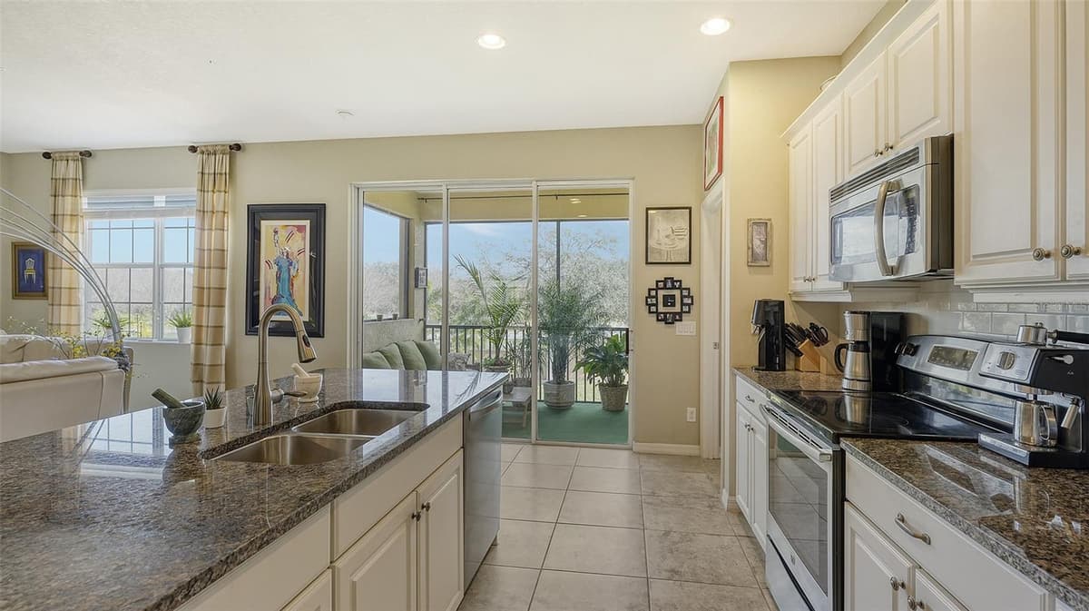 8115 MIRAMAR WAY — photo 15 of 76
