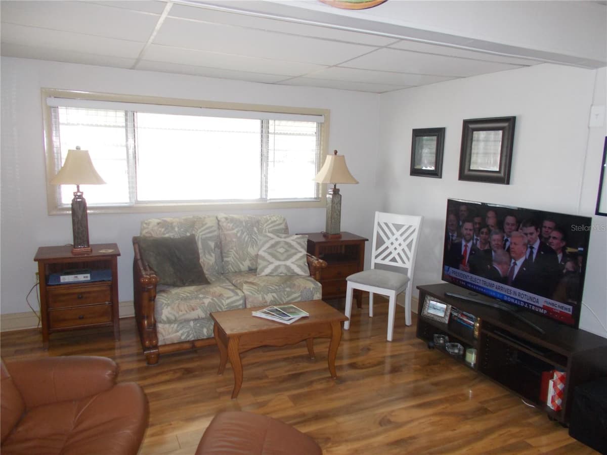 5232 PALENA BOULEVARD — photo 6 of 55