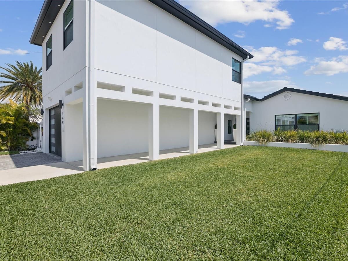 16015 REDINGTON DRIVE — photo 6 of 60