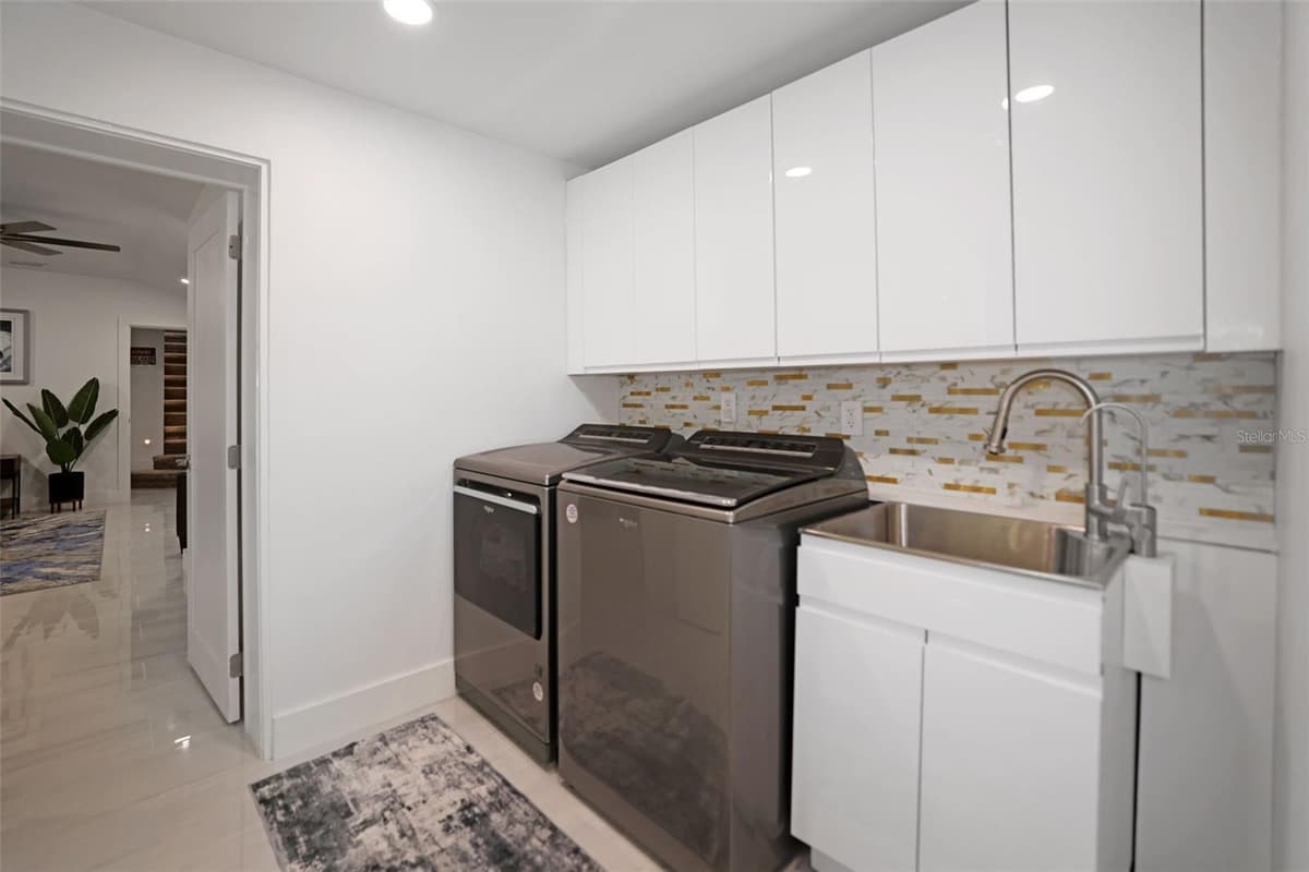 16015 REDINGTON DRIVE — photo 41 of 60