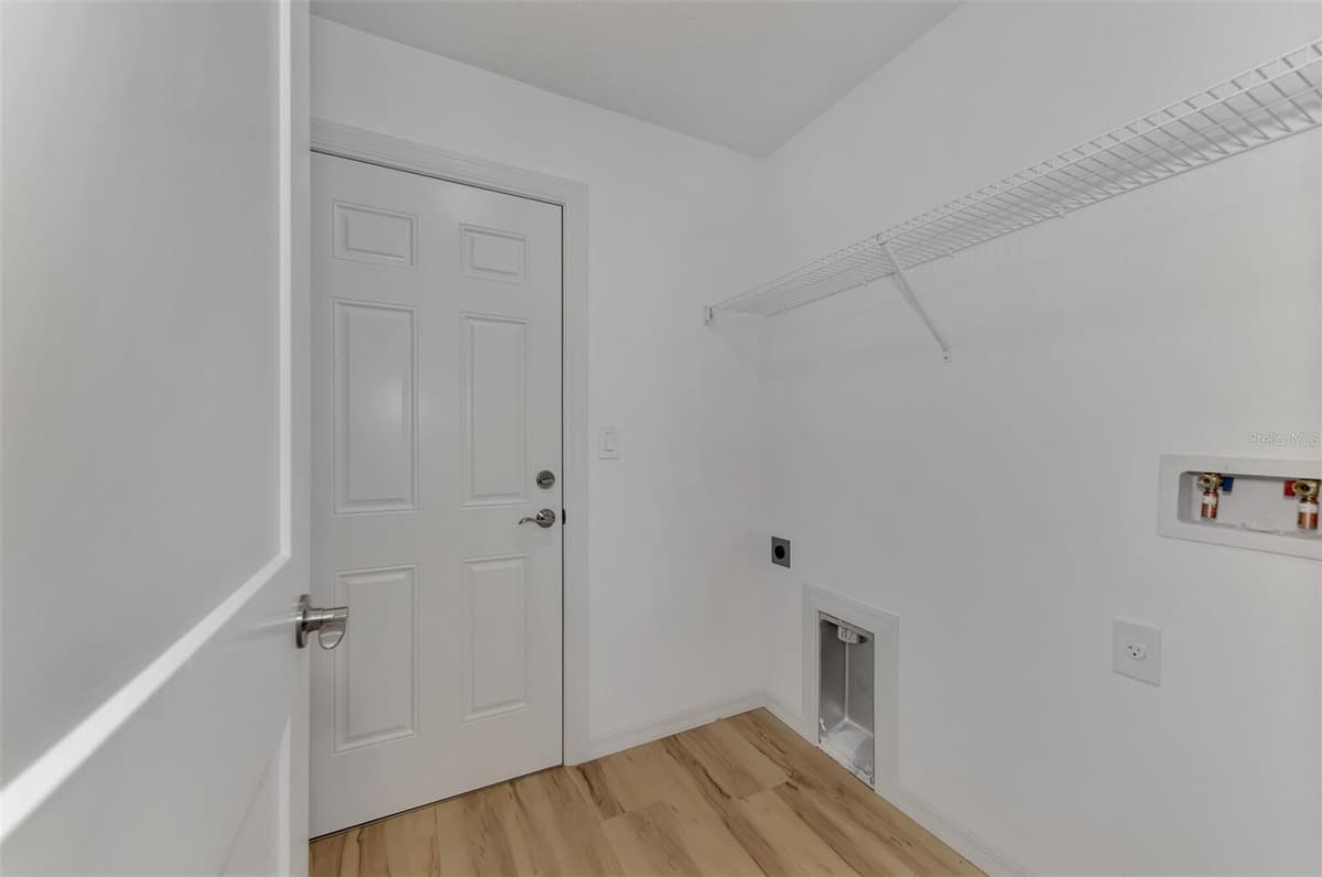 1325 GOSHEN ROAD — photo 9 of 42