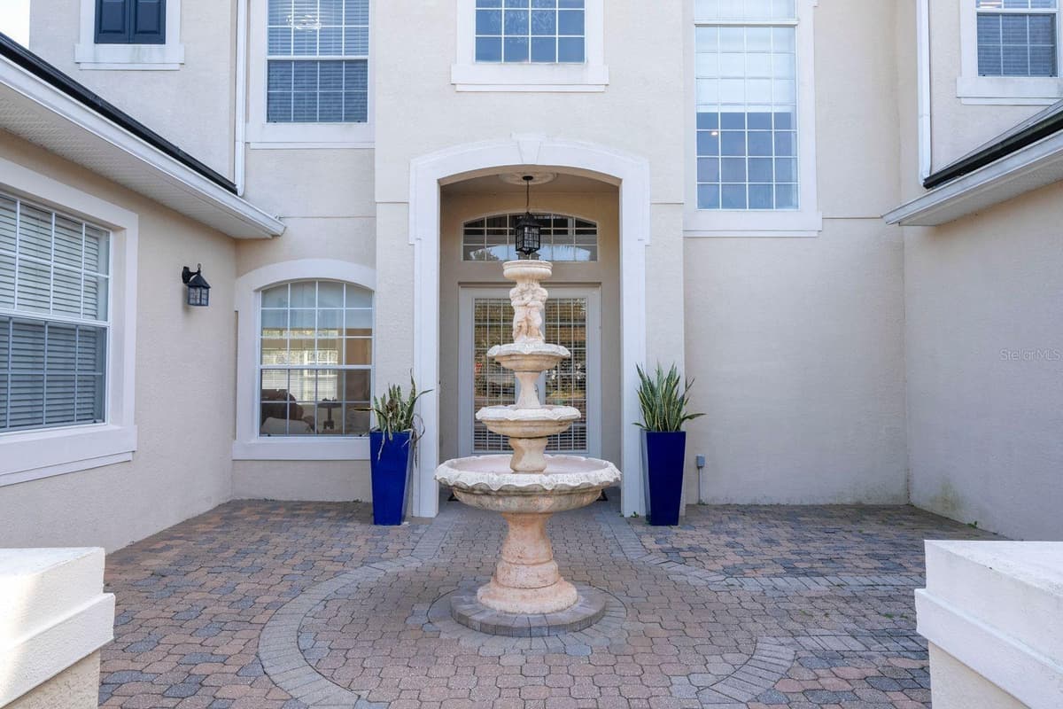 14039 HAMPSHIRE BAY CIRCLE — photo 10 of 86