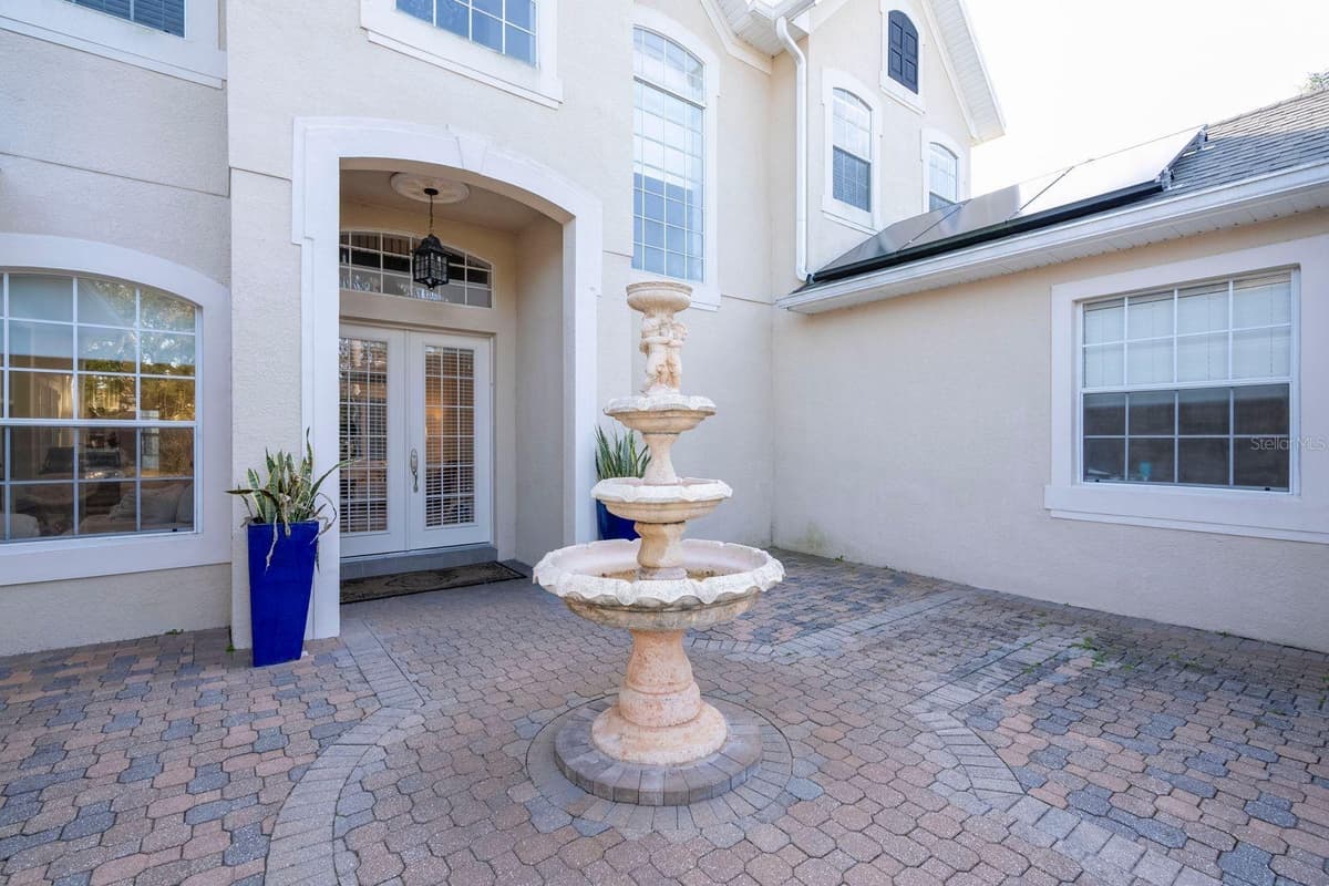 14039 HAMPSHIRE BAY CIRCLE — photo 11 of 86