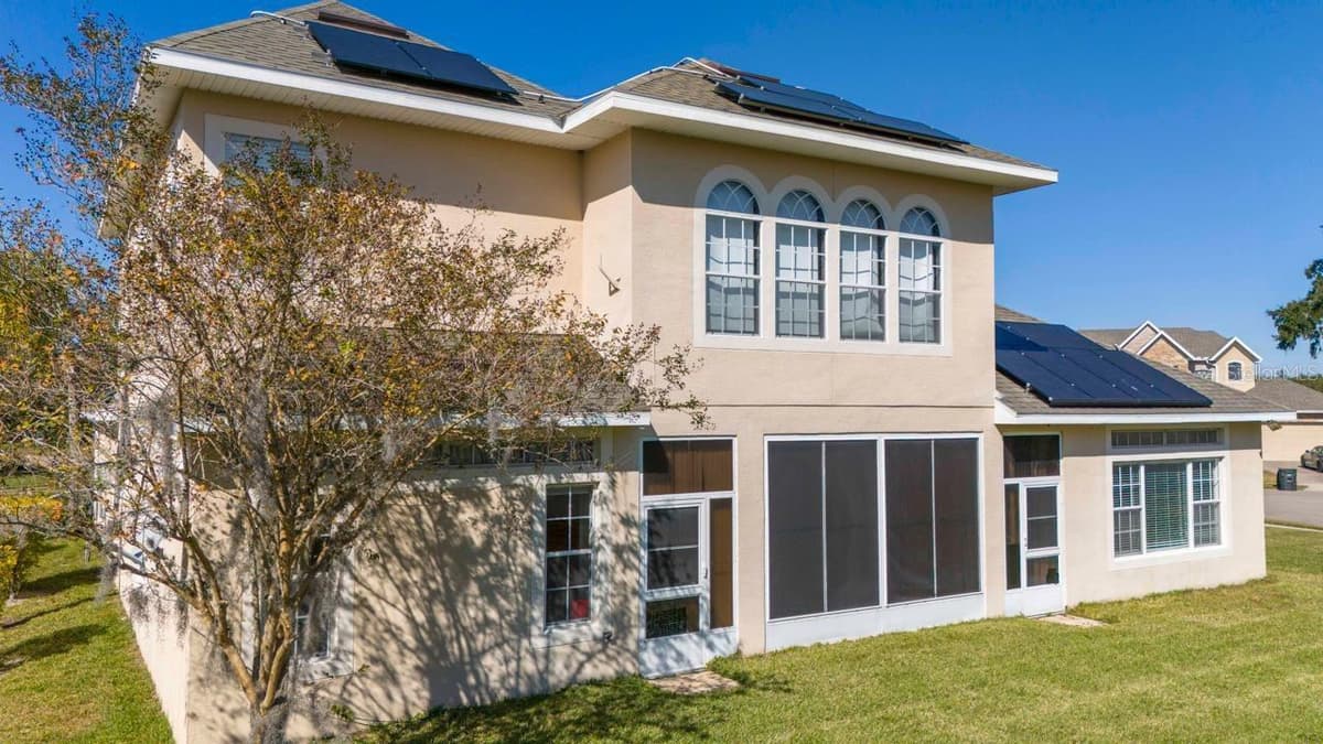 14039 HAMPSHIRE BAY CIRCLE — photo 7 of 86